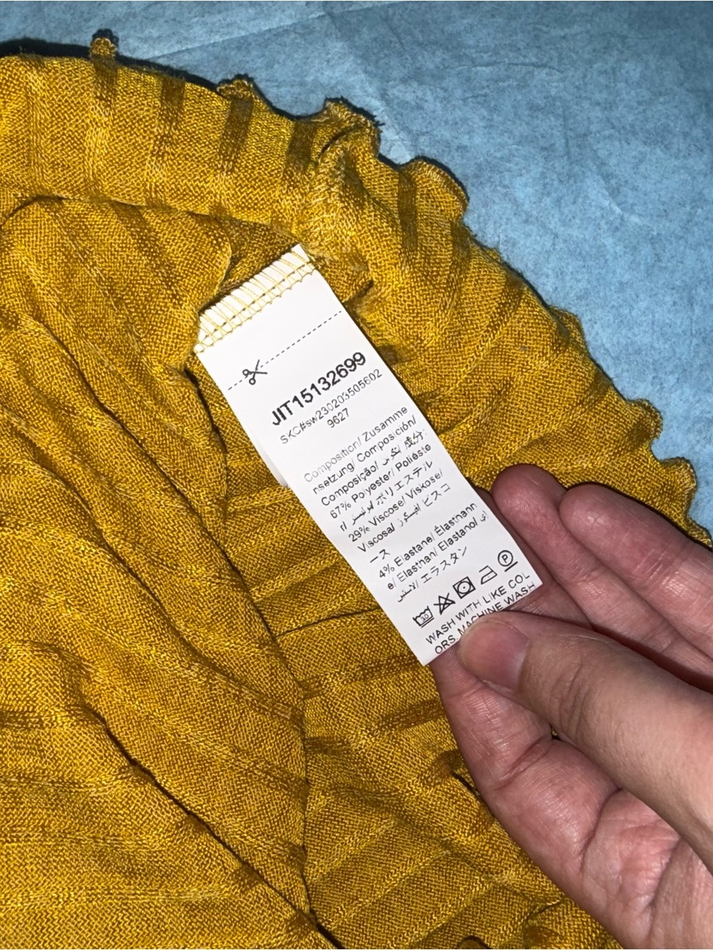 SHEIN Mustard Ribbed V-Neck Cropped Tank - Picture 5 of 7